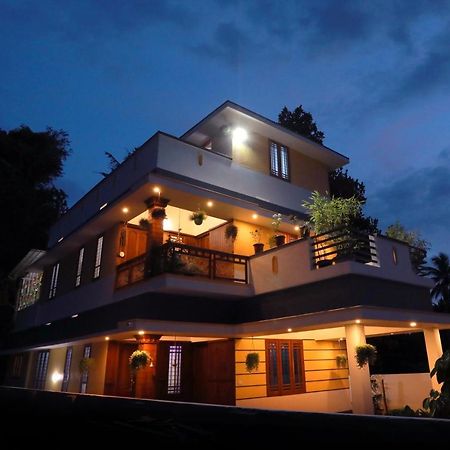 Oyster Marris Homestays Thiruvananthapuram Luaran gambar